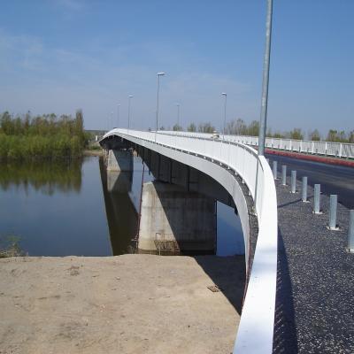 GEODETSKI RADOVI NA IZGRADNJI MOSTA PREKO RIJEKE SAVE U JASENOVCU – ZA GRADEX-ING (2004)